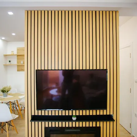 Queen Deluxe * Sombor