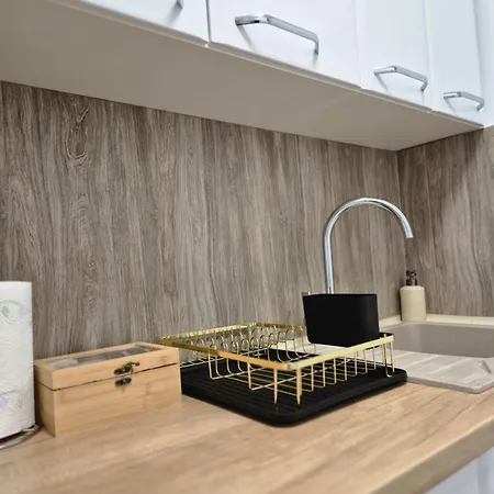 Queen Deluxe * Sombor