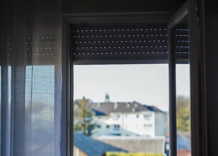 Queen Deluxe アパート