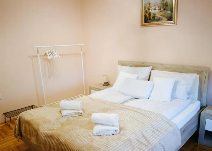 アパート Queen Deluxe