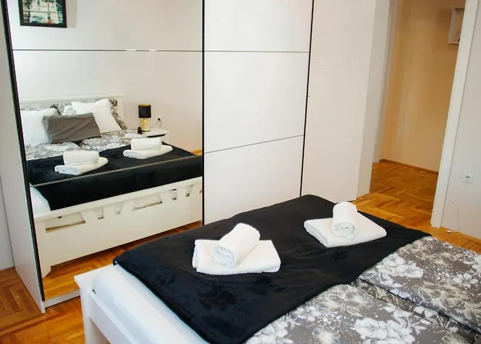 Queen Deluxe ソンボル